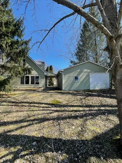 61272 Lewis Lake RD, Newberg Twp, MI 49095