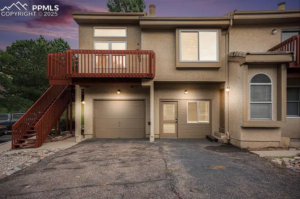 2044 Bristlecone DR, Colorado Springs, CO 80919