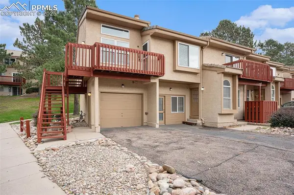 2044 Bristlecone DR, Colorado Springs, CO 80919