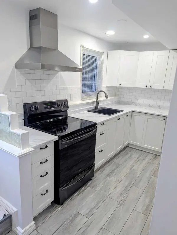 3 Dale Park DR #Bsmt, Clarington, ON L1E 1H2