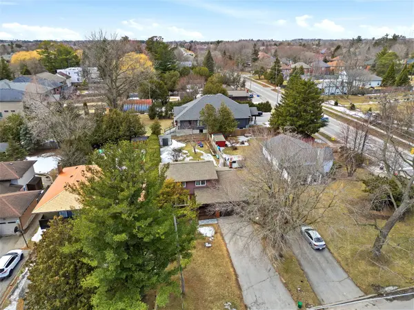 1994 FAIRPORT RD, Pickering, ON L1V 1T6