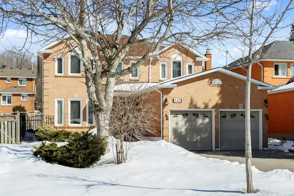 142 Waterside CRES, Vaughan, ON L6A 1V2