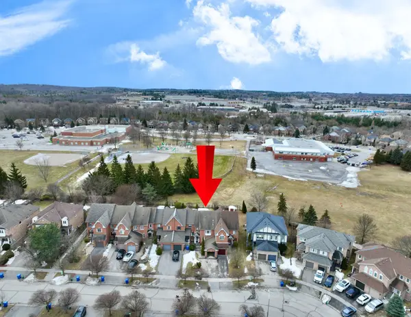 50 Primeau DR, Aurora, ON L4G 6Z2