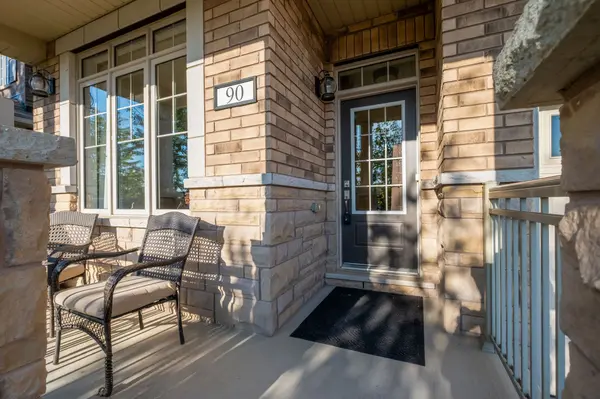 90 Martin TRL, New Tecumseth, ON L0G 1W0