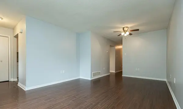 33 B Grove ST E #main floor, Barrie, ON L4M 2N8