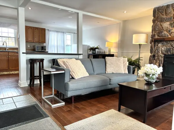 2958 KING ST, Caledon, ON L7C 0R3