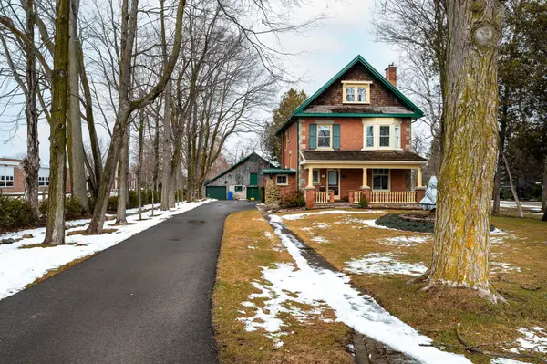 24 Faulkner ST, Orangeville, ON L9W 2G6