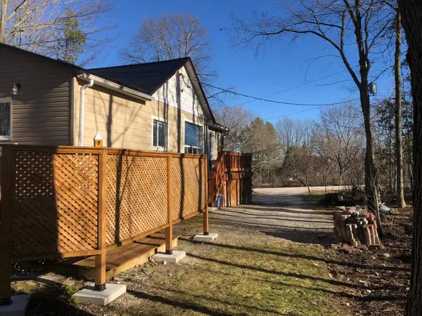 15 Pleasure ST, Kawartha Lakes, ON K0M 1G0