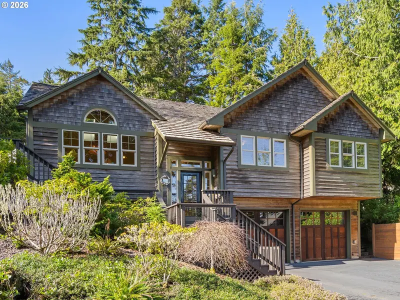 10 BIG TREE RD, Gleneden Beach, OR 97388