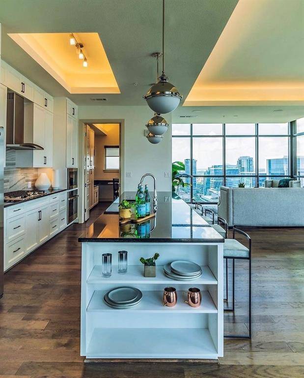 2323 N Akard Street #1501, Dallas, TX 75201