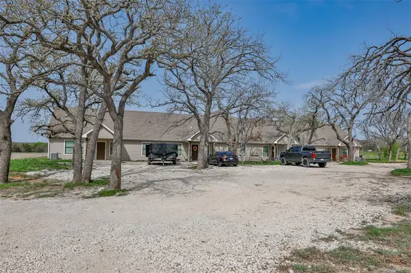 1304 County Road 115, Gainesville, TX 76240