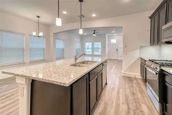 1401 Apricot Lane, Gainesville, TX 76240