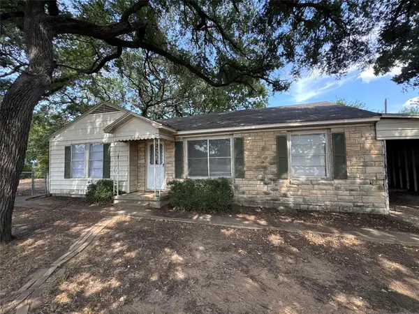 800 Audra Lane, Denton, TX 76209