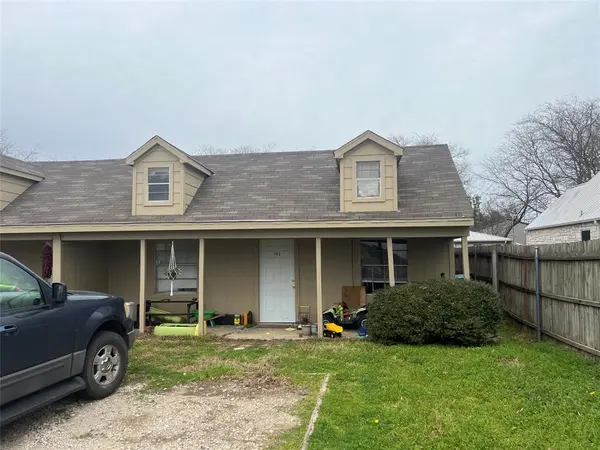 Denton, TX 76207,3716 N Elm Street #C