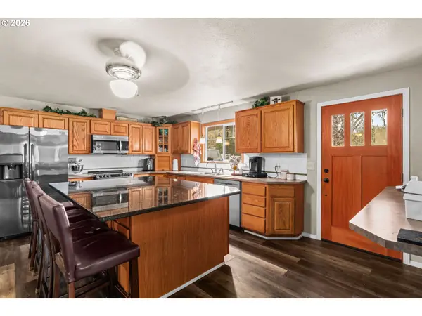 72956 LONDON RD, Cottage Grove, OR 97424