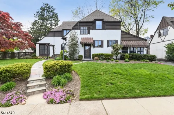 869 Ridgewood Rd, Millburn Twp., NJ 07041