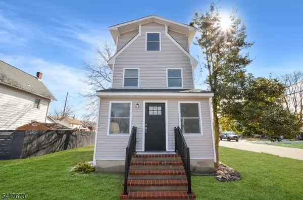 24 John St, Helmetta Boro, NJ 08828