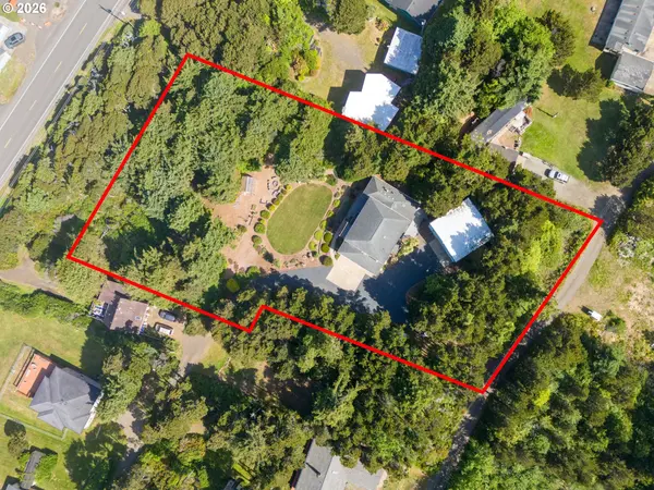 5220 SW NEAL AVE, Waldport, OR 97394