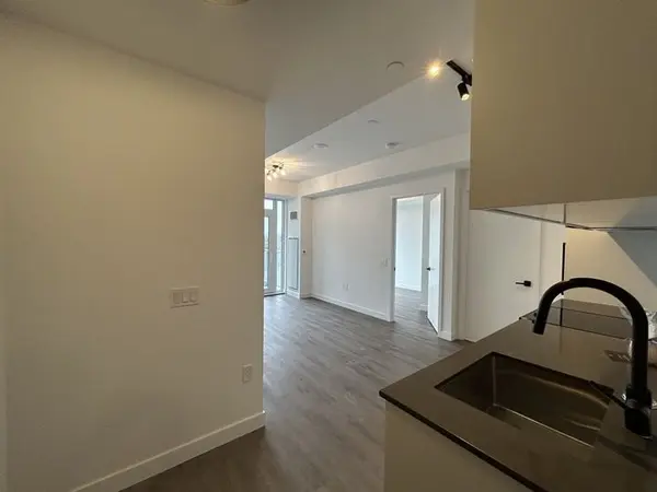 1635 Military TRL #727, Toronto E10, ON M1C 1B2