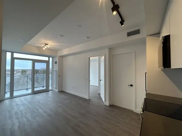 1635 Military TRL #727, Toronto E10, ON M1C 1B2