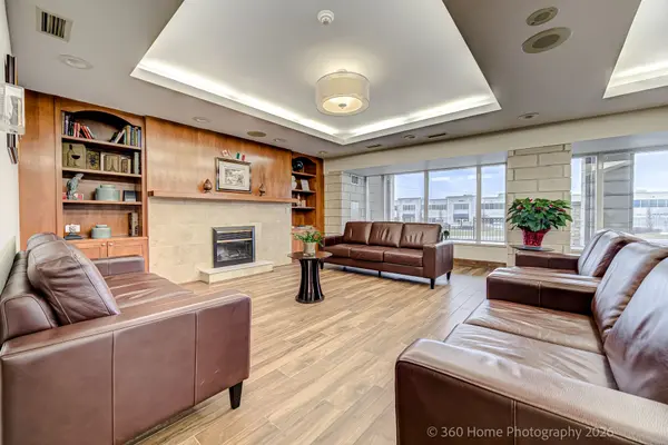 2500 Rutherford RD #311, Vaughan, ON L4K 2N8