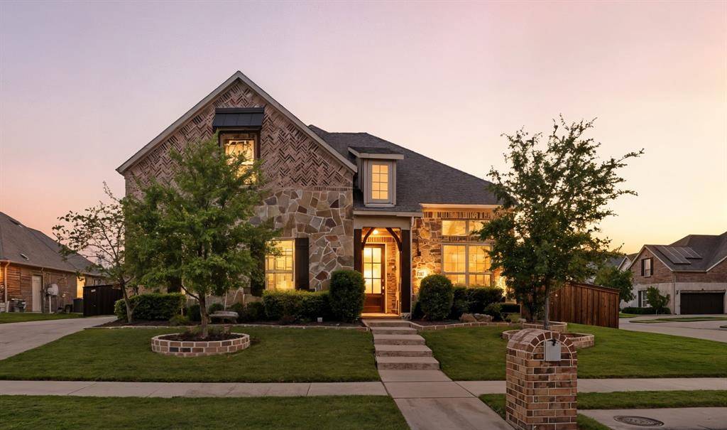 7945 Forest Lakes Drive, North Richland Hills, TX 76182