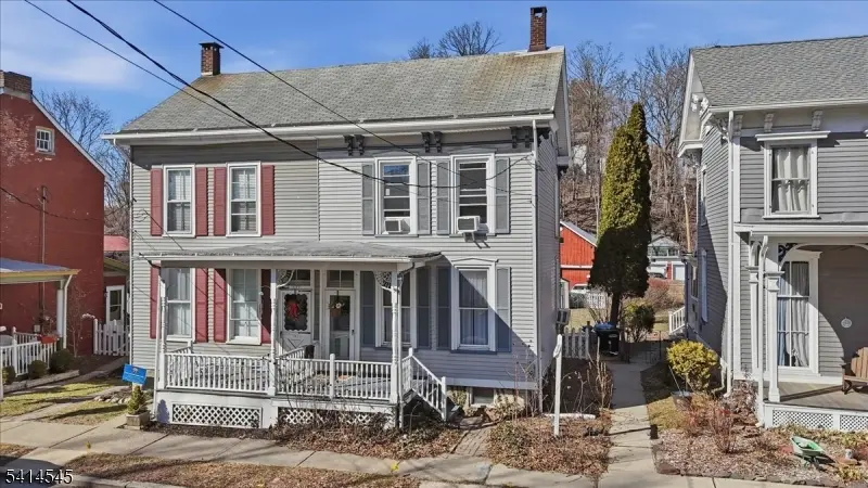 329 Water St, Belvidere Twp., NJ 07823