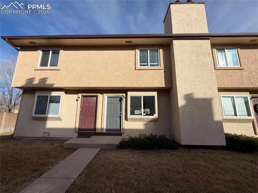 3016 Starlight CIR, Colorado Springs, CO 80916