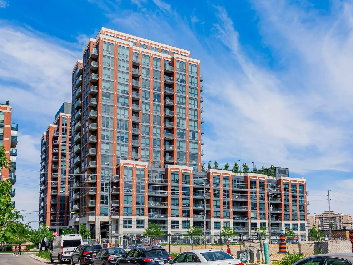 31 Tippett RD #438, Toronto C06, ON M3H 0C8