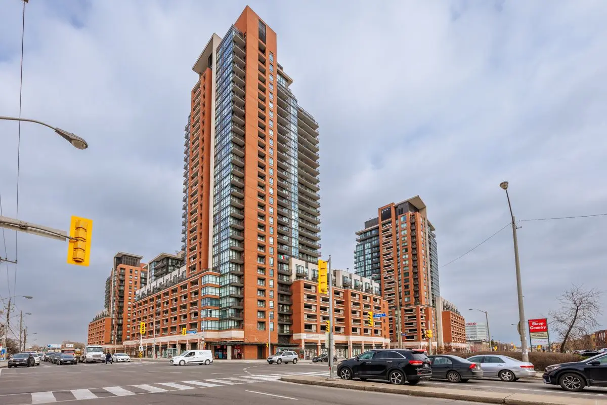 830 Lawrence AVE #2101, Toronto W04, ON M6A 1C3