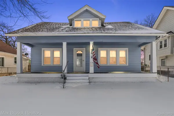 357 W Harry AVE, Hazel Park, MI 48030