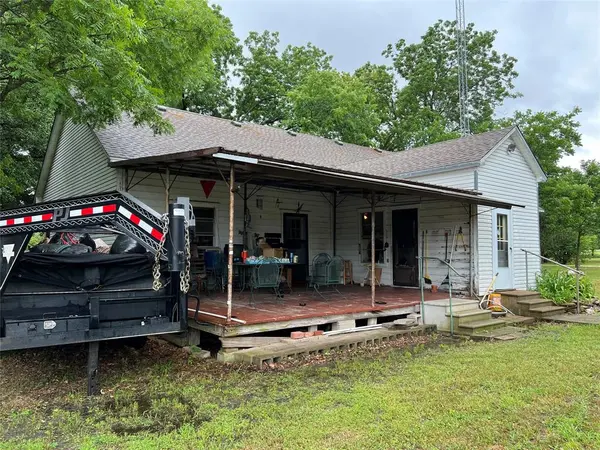 6477 W FM 922, Valley View, TX 76272