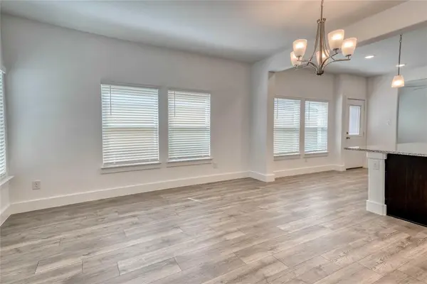 1404 Apricot Lane, Gainesville, TX 76240