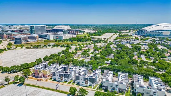 1215 E Beaconsfield Lane #706,  Arlington,  TX 76011