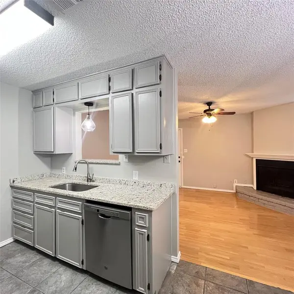 104 Woodie Way #C, Fort Worth, TX 76108