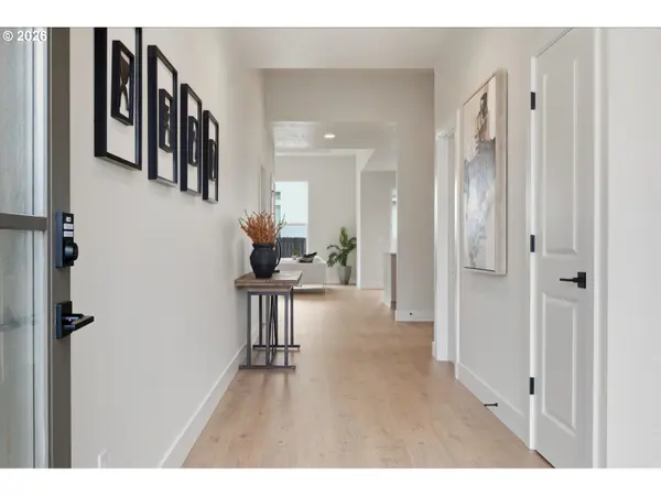 17210 NE 83RD ST, Vancouver, WA 98682