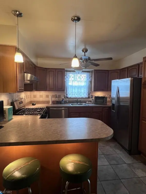 263 Colonial Pl, Plainfield City, NJ 07062