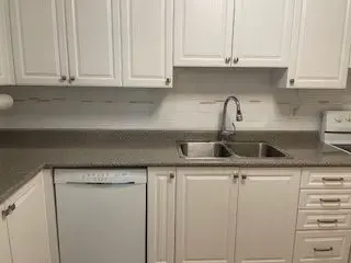 3300 Don Mills RD #1202, Toronto C15, ON M2J 4X7