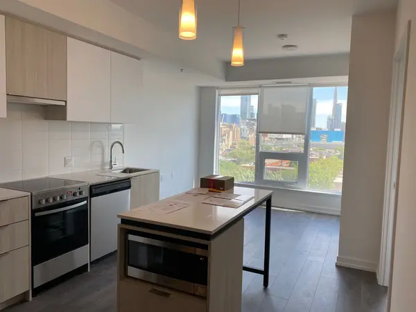 203 College ST #901, Toronto C01, ON M5T 1P9