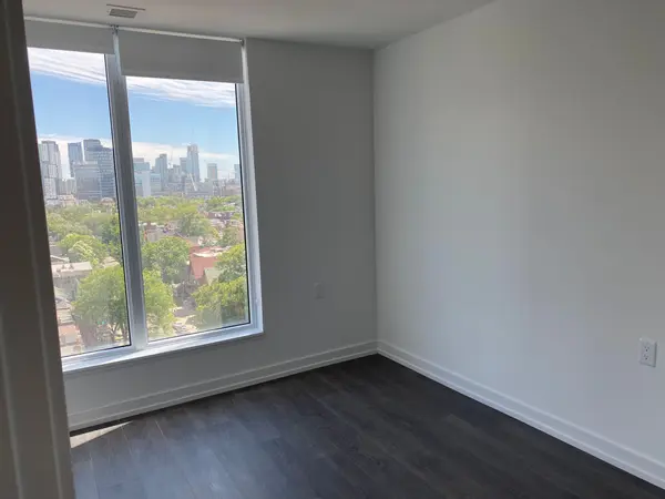 203 College ST #901, Toronto C01, ON M5T 1P9