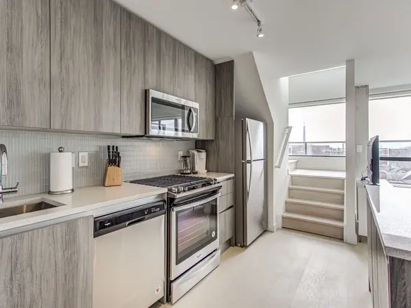 246 Logan AVE #PH 705, Toronto E01, ON M4M 0E9