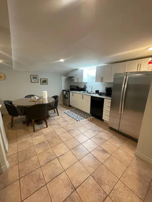 1604 Middleton ST, Pickering, ON L1X 2L3