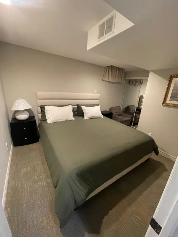 1604 Middleton ST, Pickering, ON L1X 2L3