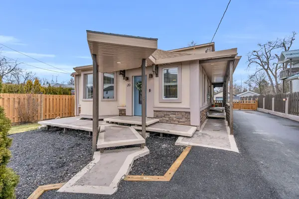 20 Farley CIR, Georgina, ON L0E 1S0