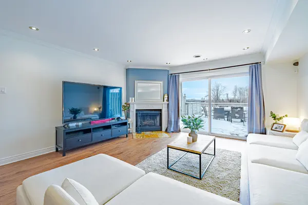 100 Laguna Pkwy #23, Ramara, ON L0K 1B0