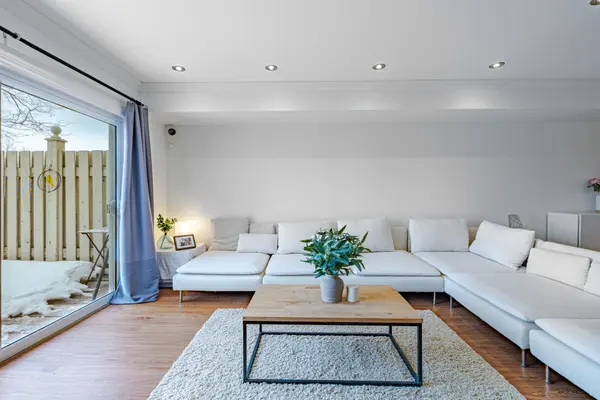 100 Laguna Pkwy #23, Ramara, ON L0K 1B0