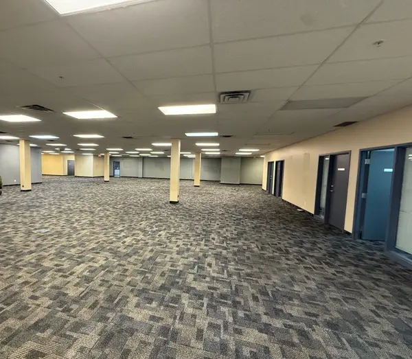 200 Westcreek BLVD #2, Brampton, ON L6T 5T7