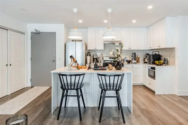 19B West ST #301, Kawartha Lakes, ON K0M 1N0