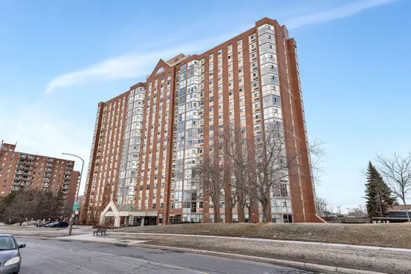 2760 Carousel CRES #1512, Blossom Park - Airport And Area, ON K1T 2N4