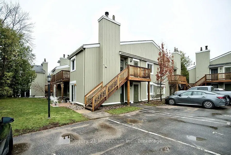 15 Dawson DR #6, Collingwood, ON L9Y 5B4